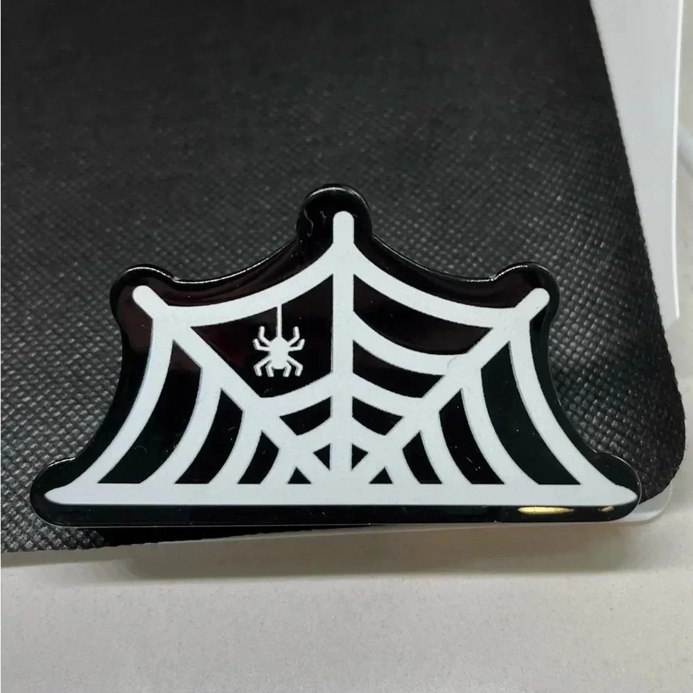 FREE with any purchase - Halloween themed 🕸️🕷️hair  clip